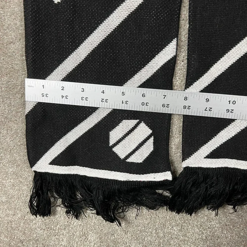 Reebok Unisex One Size Black White Knit Winter Fringe MMA Fan UFC Logo Scarf NWT